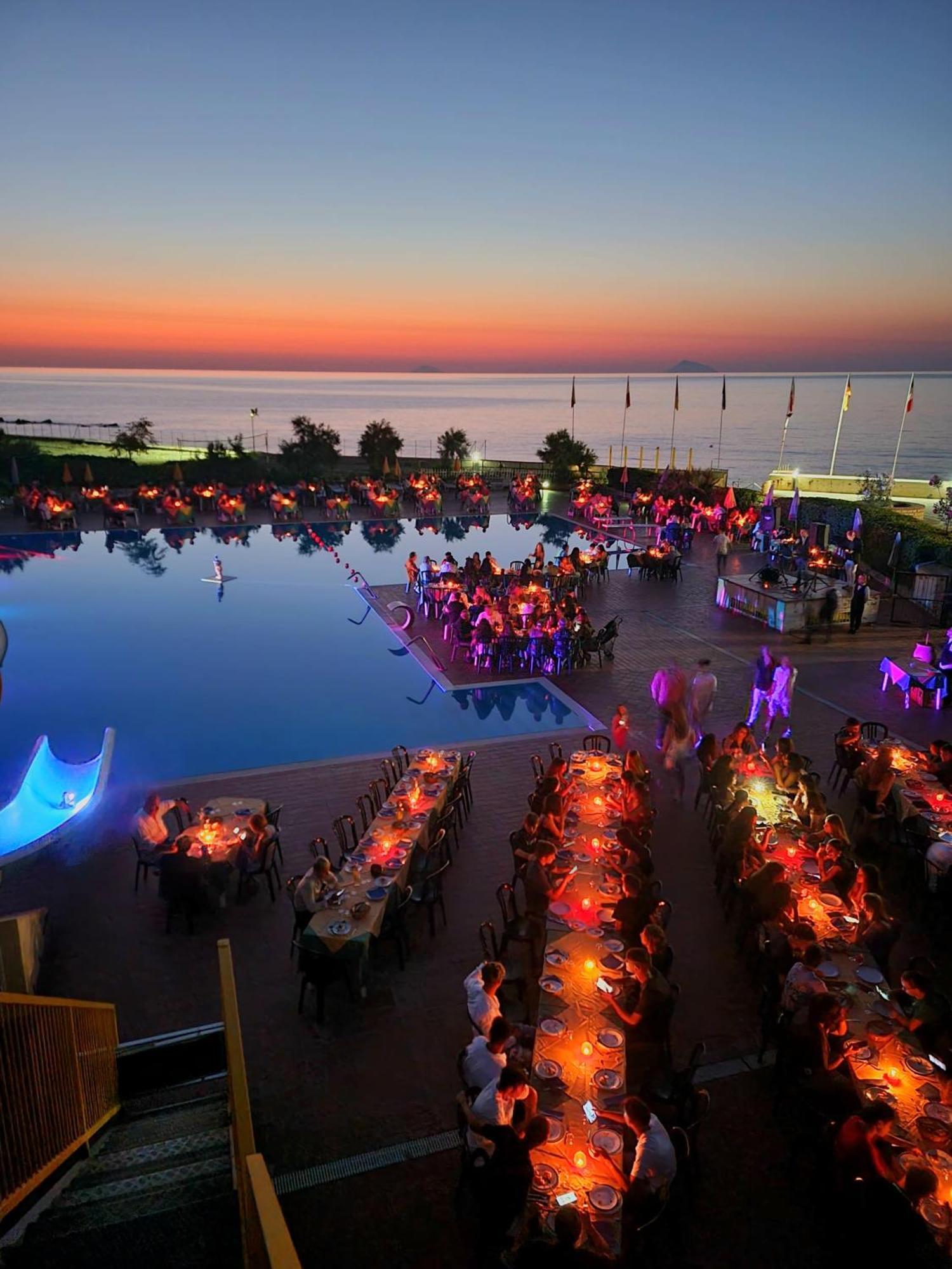 Villaggio Hotel Club Calanovellamare Piraino Exterior photo